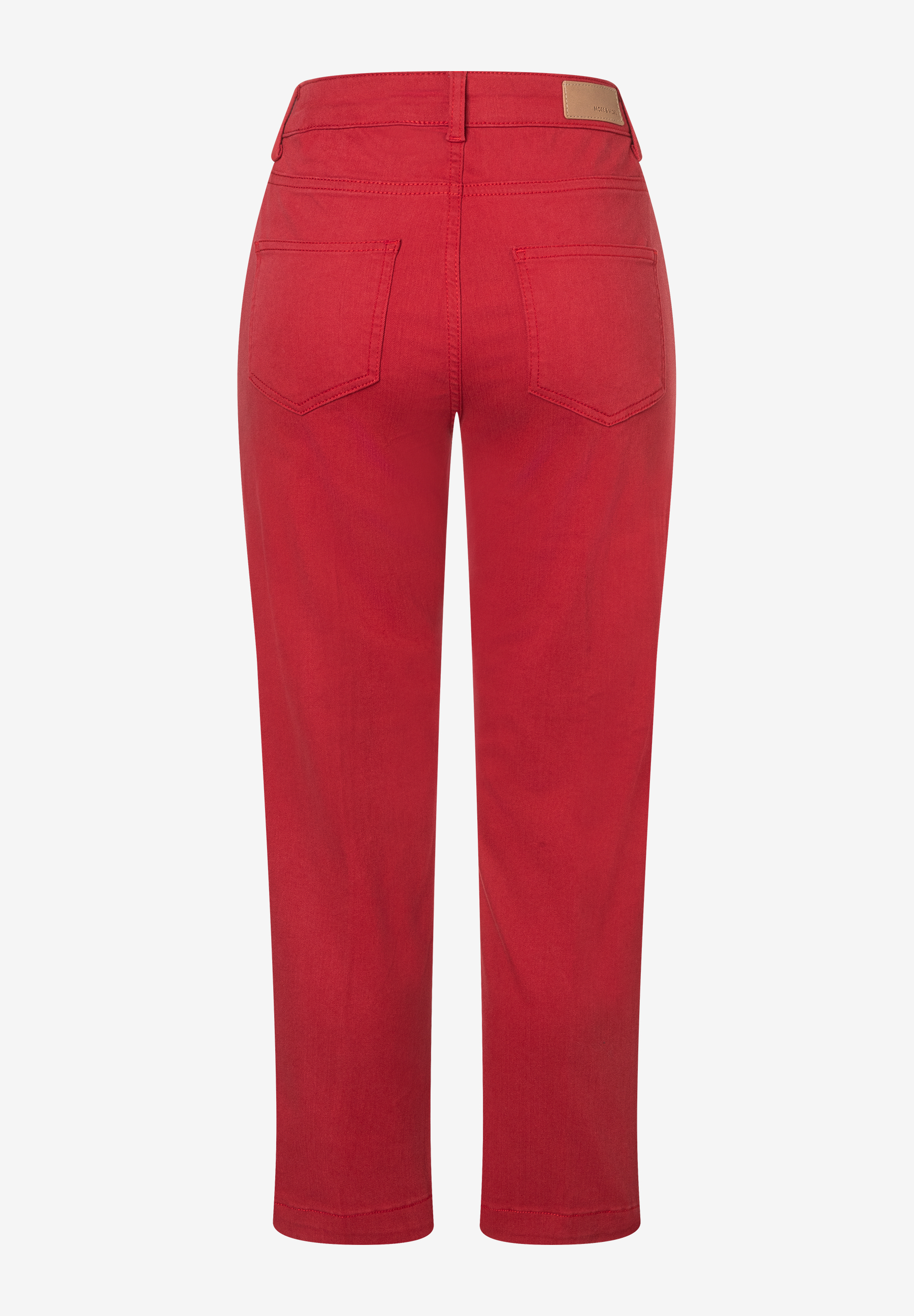 MORE & MORE Jeans aus rotem Denim. Skinny-Fit, 5-Pocket-Stil mit Gürtelschlaufen. MORE & MORE Jeans aus rotem Denim. Skinny-Fit, 5-Pocket-Stil mit Gürtelschlaufen.