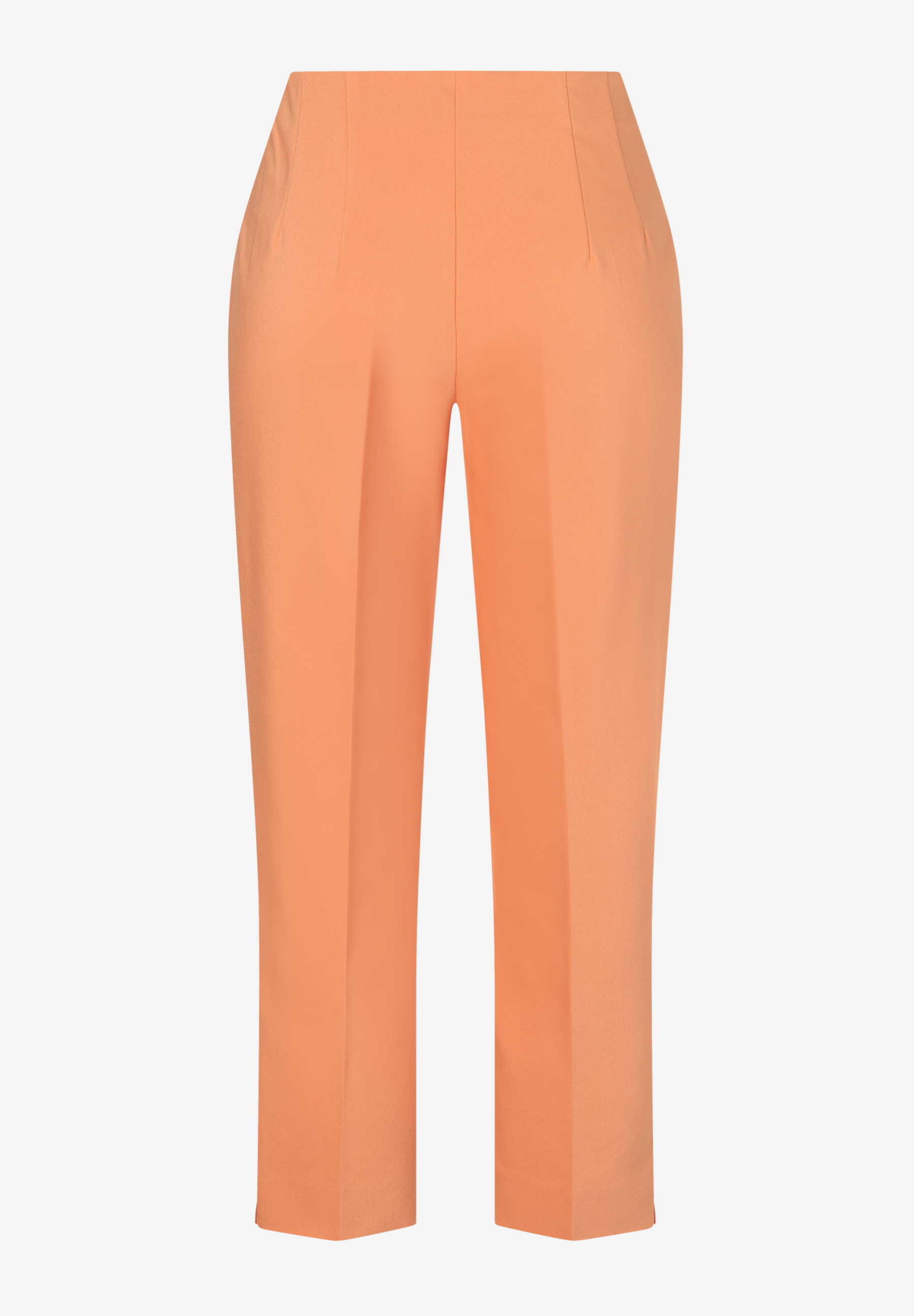 Eine orangefarbene Hose von MORE & MORE aus Baumwollmischung auf weißem Grund. Eine orangefarbene Hose von MORE & MORE aus Baumwollmischung auf weißem Grund.