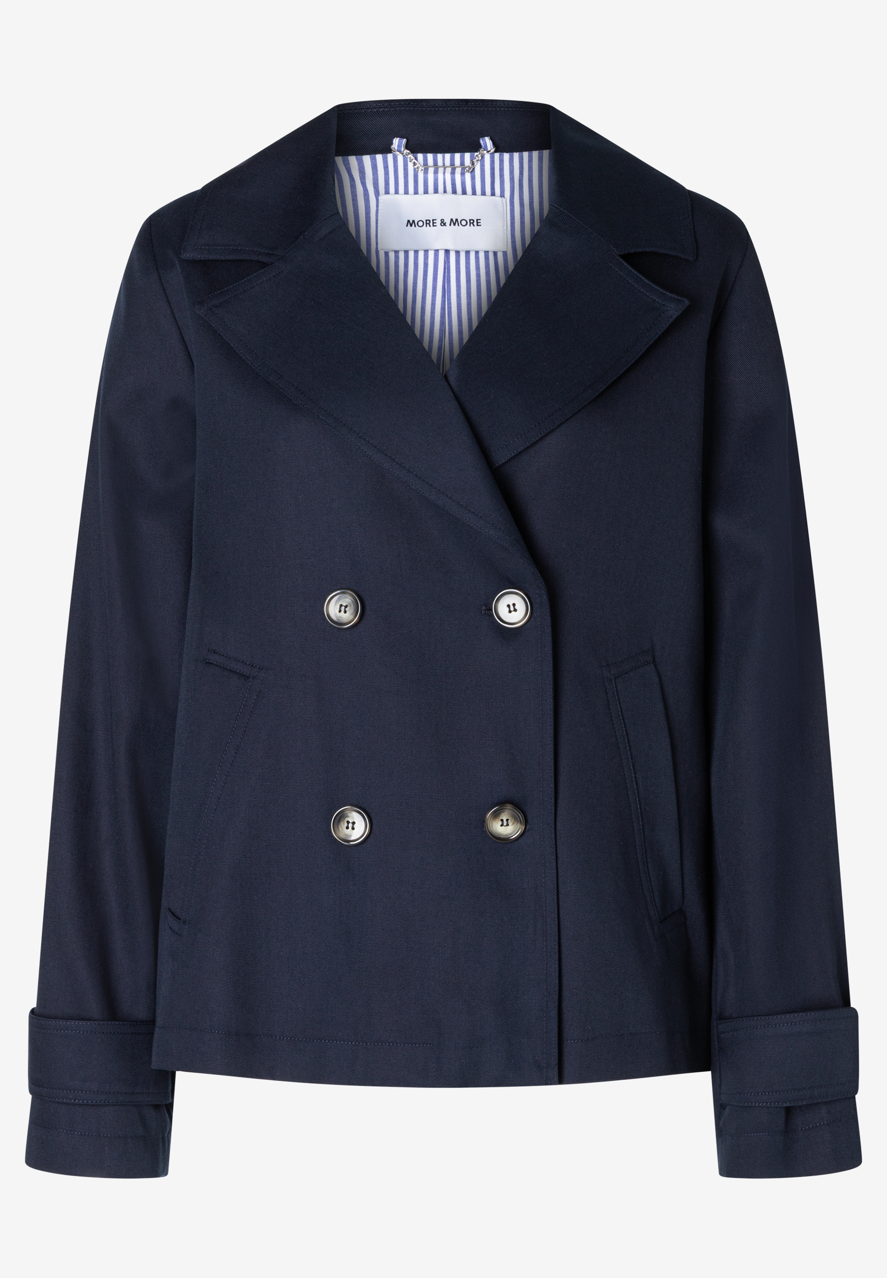 Eine dunkelblaue MORE & MORE Jacke mit Reverskragen und silbernen Knöpfen. Eine dunkelblaue MORE & MORE Jacke mit Reverskragen und silbernen Knöpfen.
