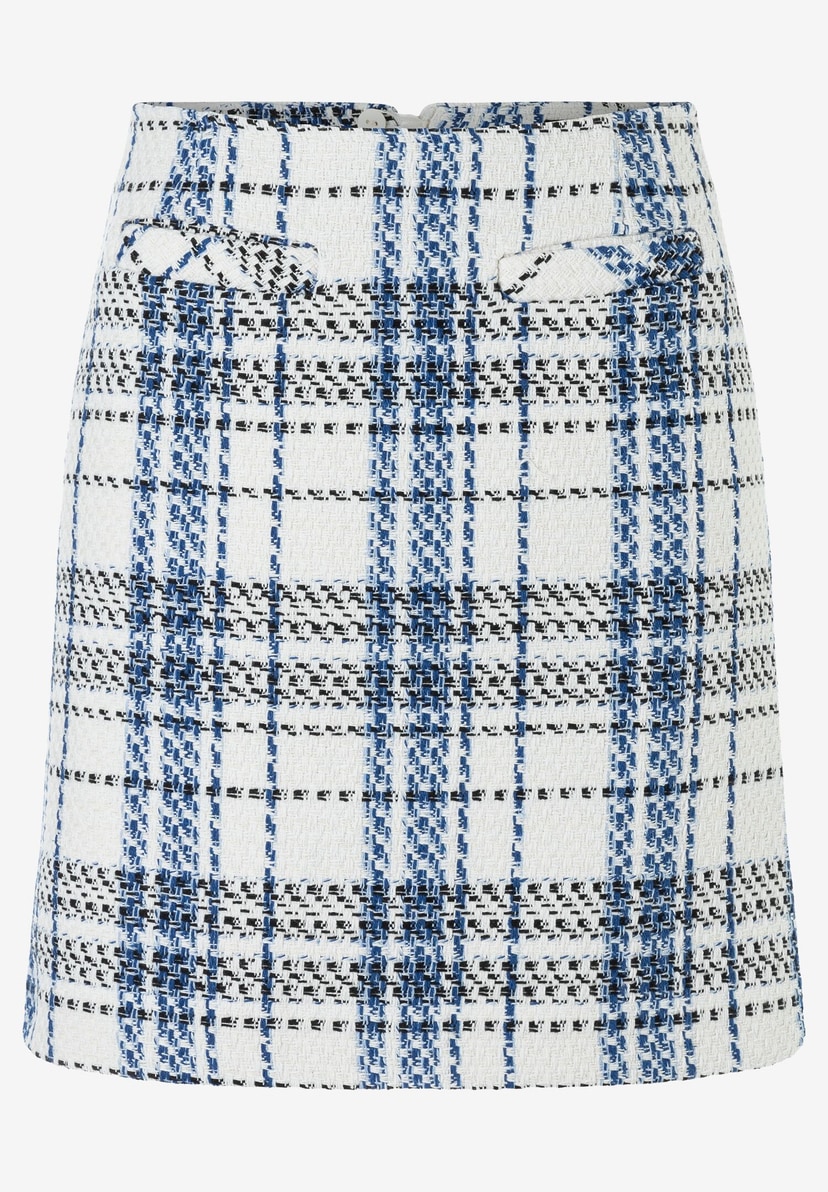 Ein Bouclé-Rock von MORE & MORE mit blau-schwarz-weißem Karomuster. Ein Bouclé-Rock von MORE & MORE mit blau-schwarz-weißem Karomuster.