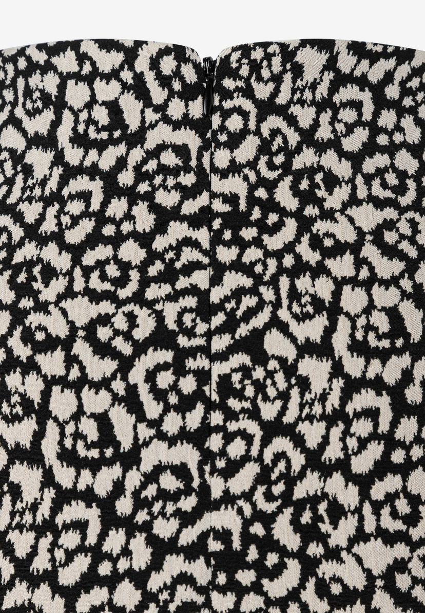 MORE & MORE Jacquard-Rock mit Leopardenmuster in Schwarz-Beige, elastisch und angenehm zu tragen, mit Reißverschluss hinten. MORE & MORE Jacquard-Rock mit Leopardenmuster in Schwarz-Beige, elastisch und angenehm zu tragen, mit Reißverschluss hinten.