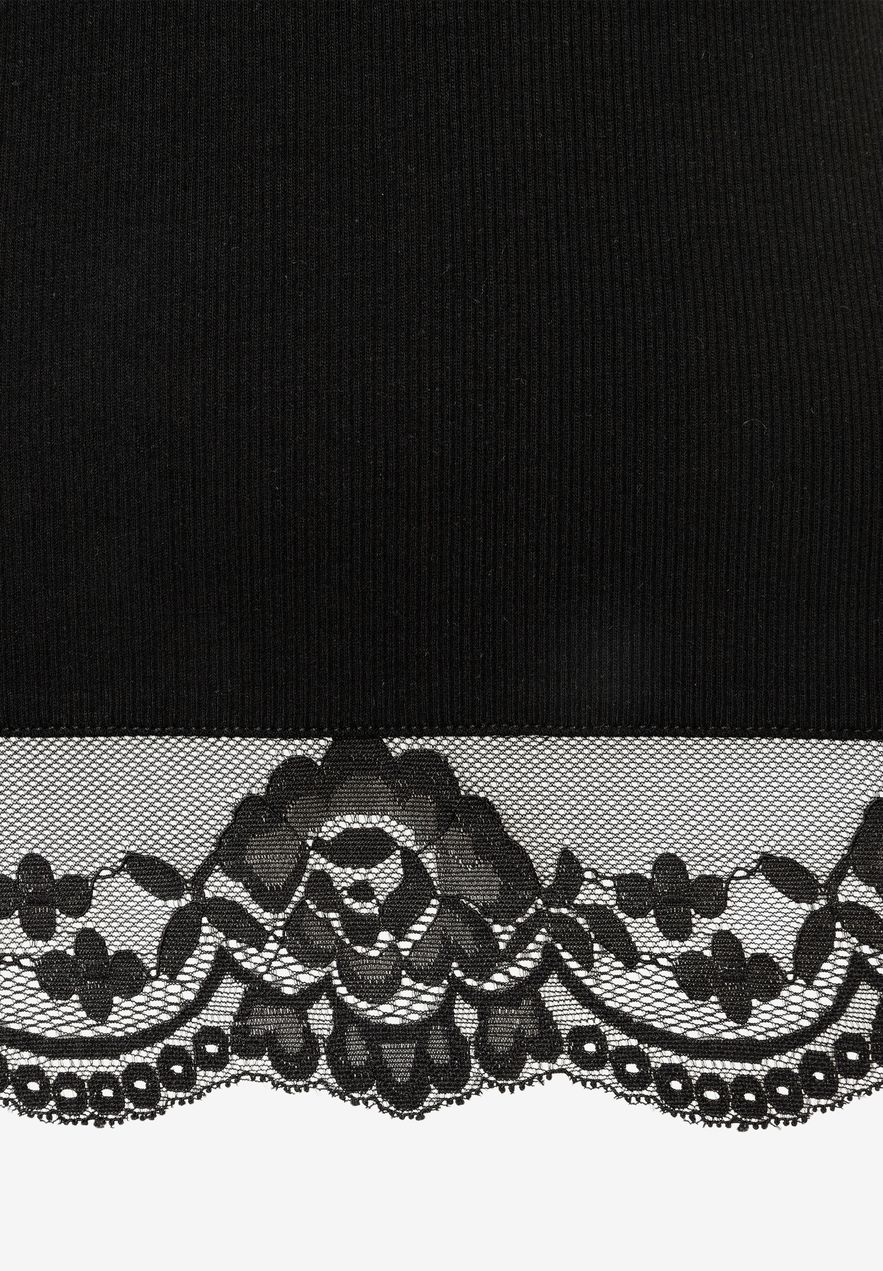 MORE & MORE Oberteil: Schwarzes geripptes Tanktop mit Blumen-Spitzenborte. MORE & MORE Oberteil: Schwarzes geripptes Tanktop mit Blumen-Spitzenborte.